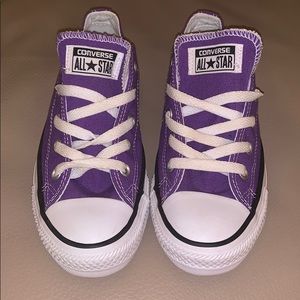 Purple low top converse sneakers